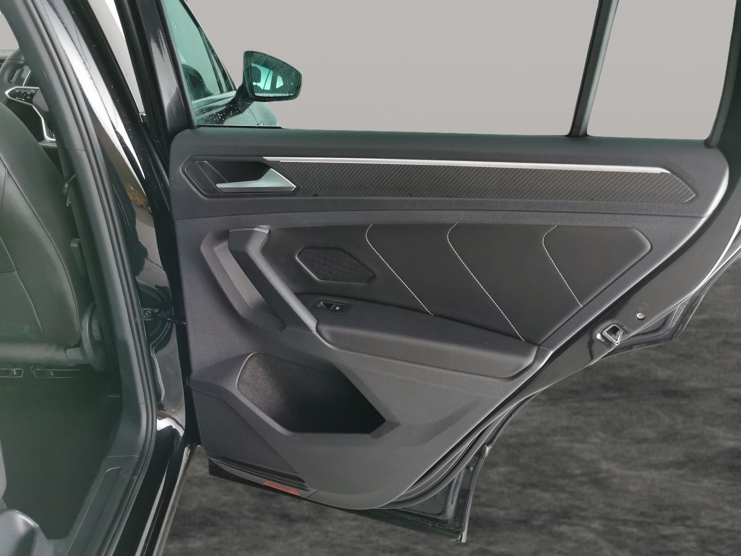 Used Volkswagen Tiguan 2023 for sale - 77324294: Photo 32