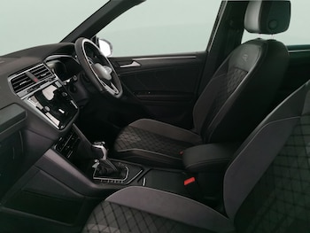 Used Volkswagen Tiguan 2023 for sale - 77324294: Photo