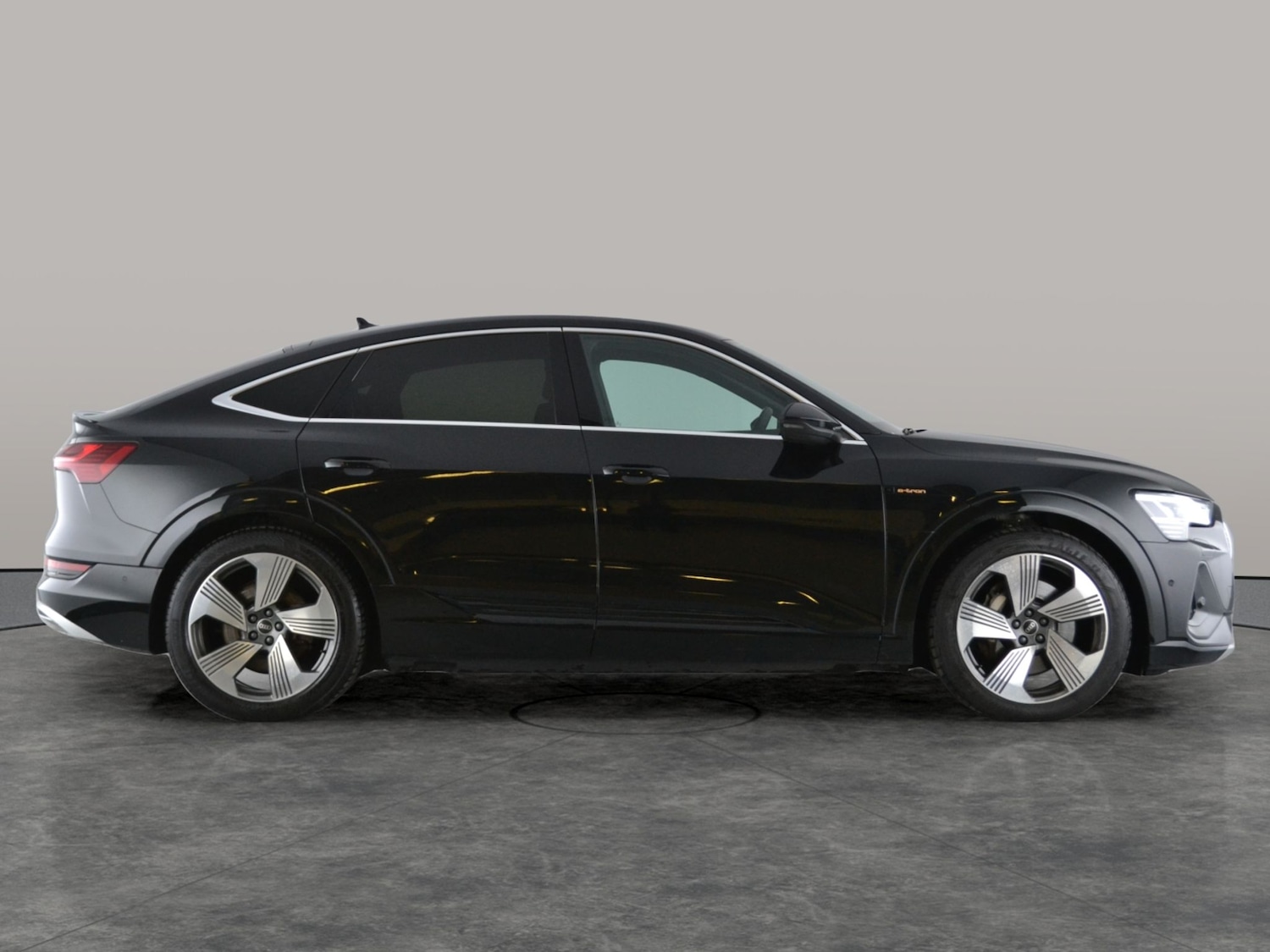 Used Audi e-tron 2022 for sale - 76736291: Photo 12