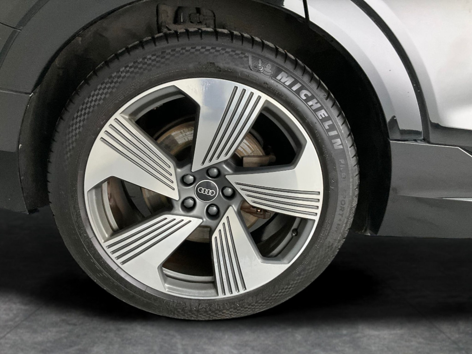 Used Audi e-tron 2022 for sale - 76736291: Photo 30