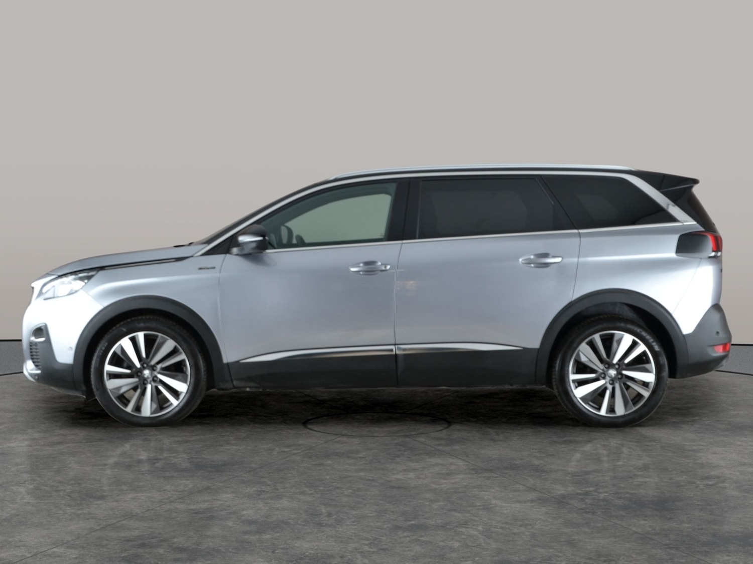 Used Peugeot 5008 2020 for sale - 76928356: Photo 13