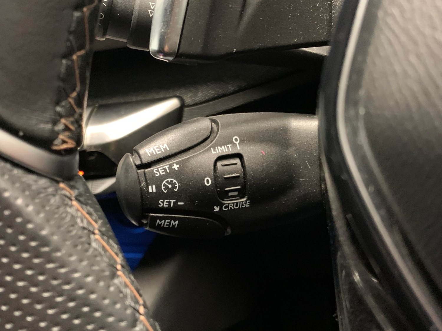 Used Peugeot 5008 2020 for sale - 76928356: Photo 26