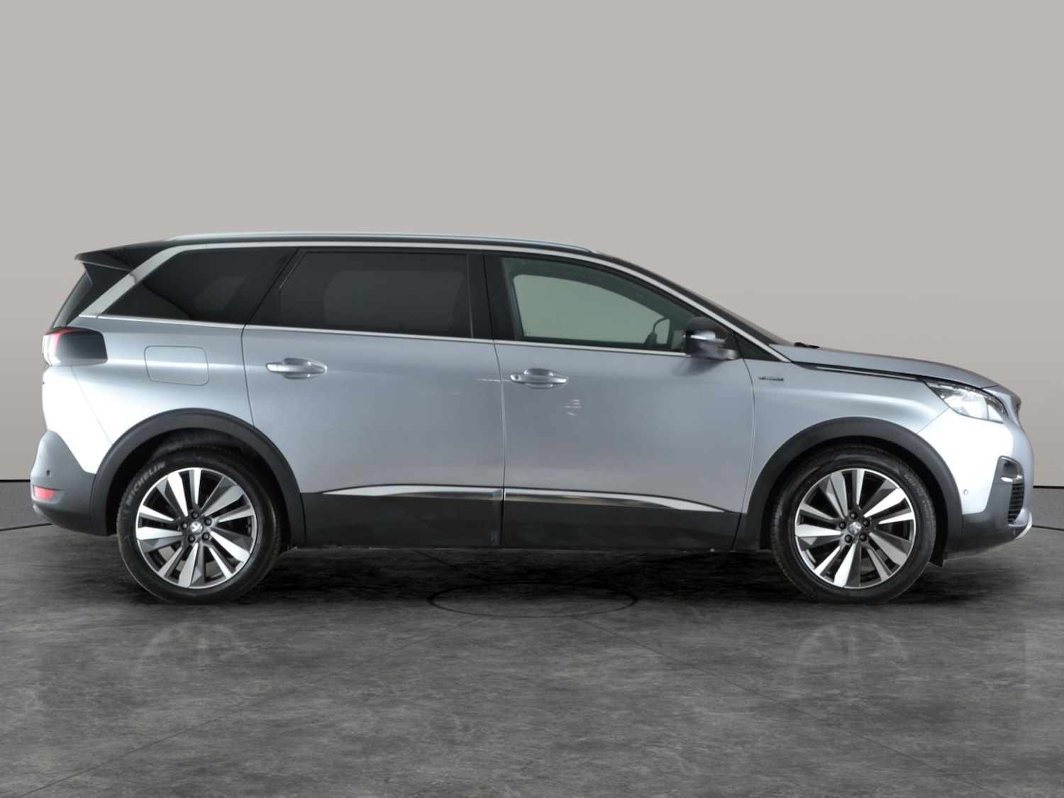 Used Peugeot 5008 2020 for sale - 76928356: Photo 9