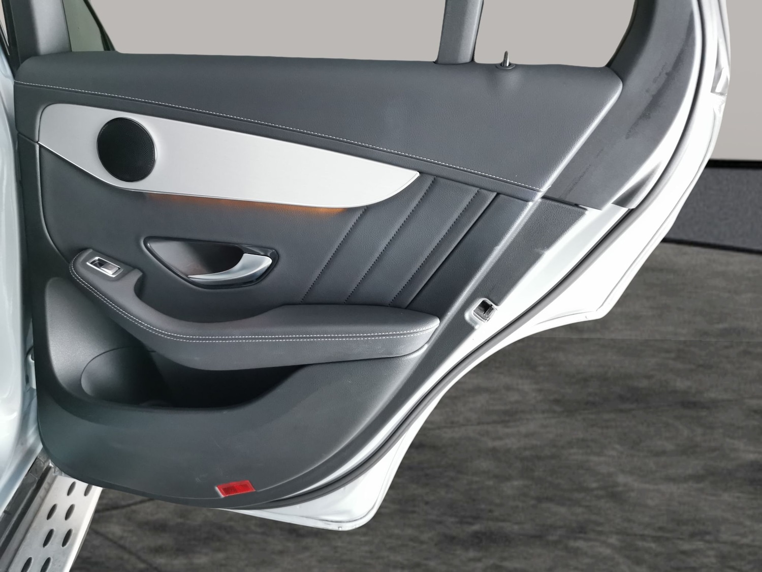 Used Mercedes-Benz GLC 2022 for sale - 77234365: Photo 30