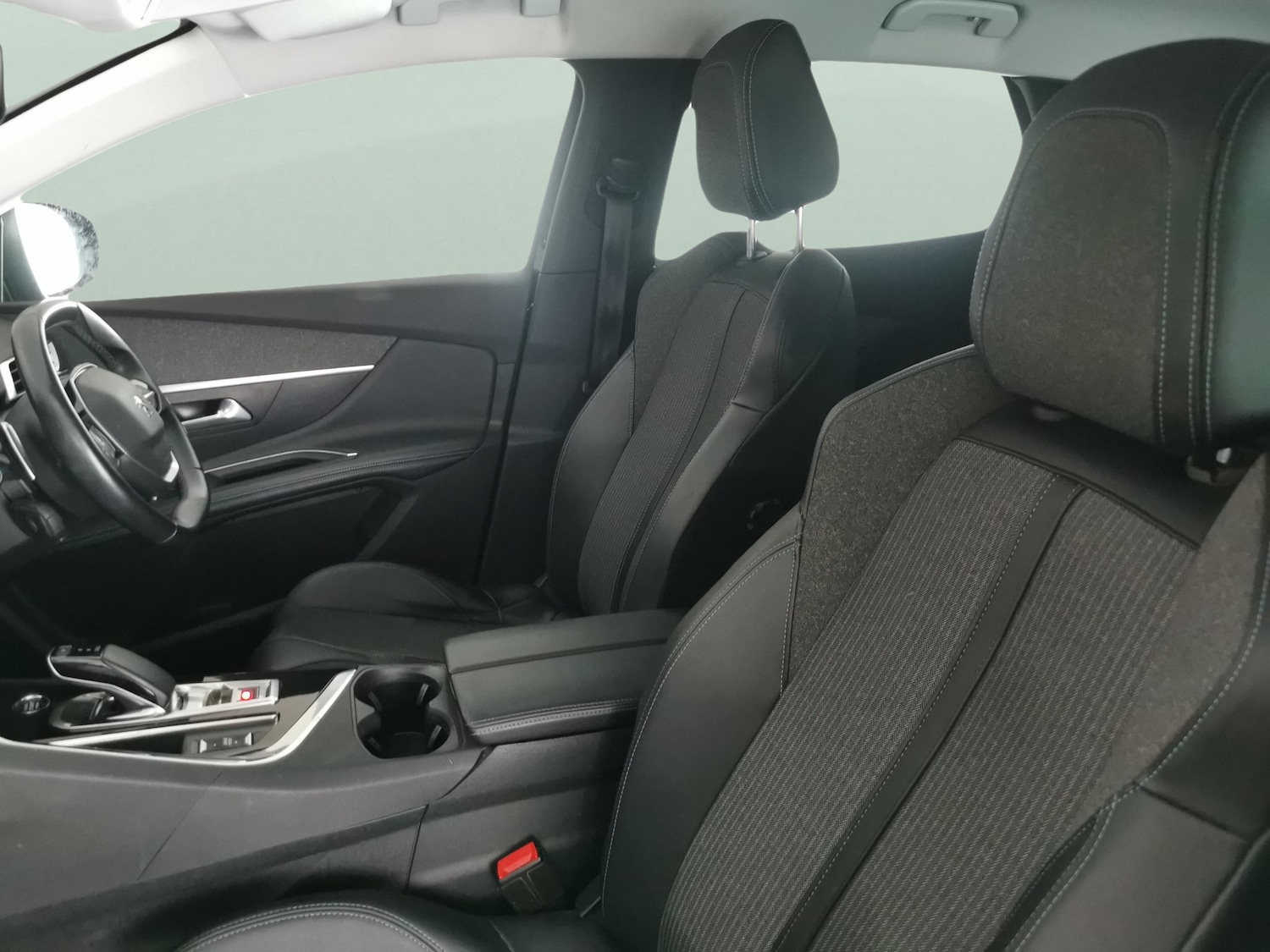 Used Peugeot 3008 2022 for sale - 76197075: Photo 4