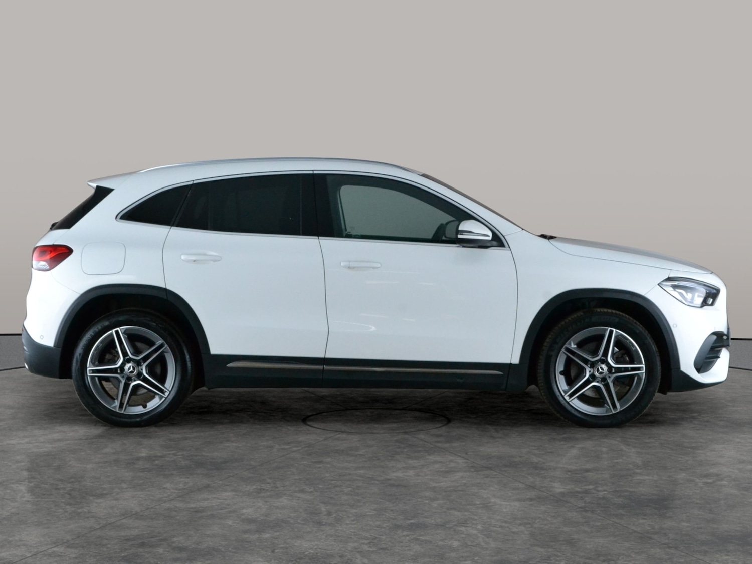 Used Mercedes-Benz GLA 2021 for sale - 78221121: Photo 8