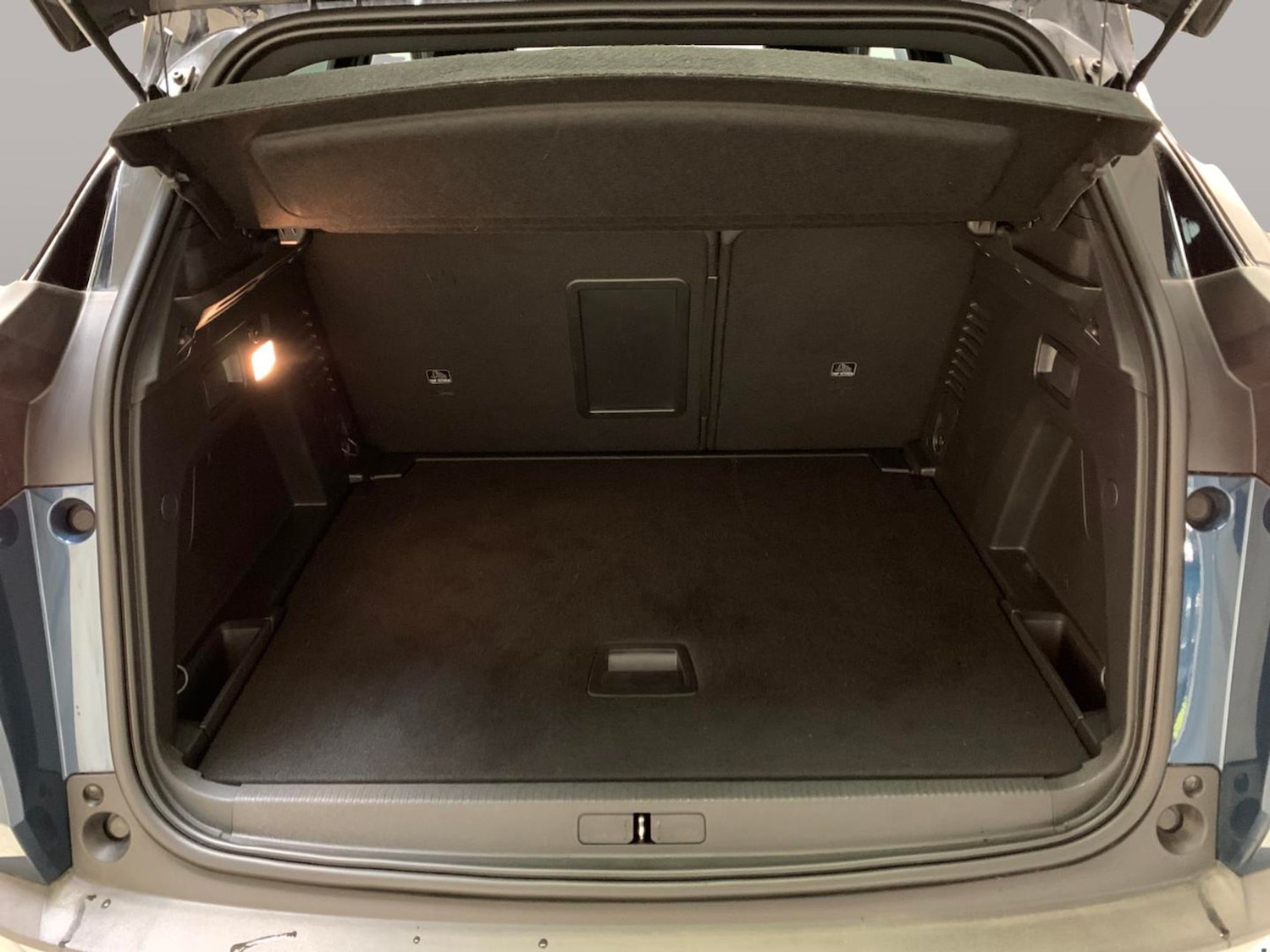 Used Peugeot 3008 2021 for sale - 76717859: Photo 34