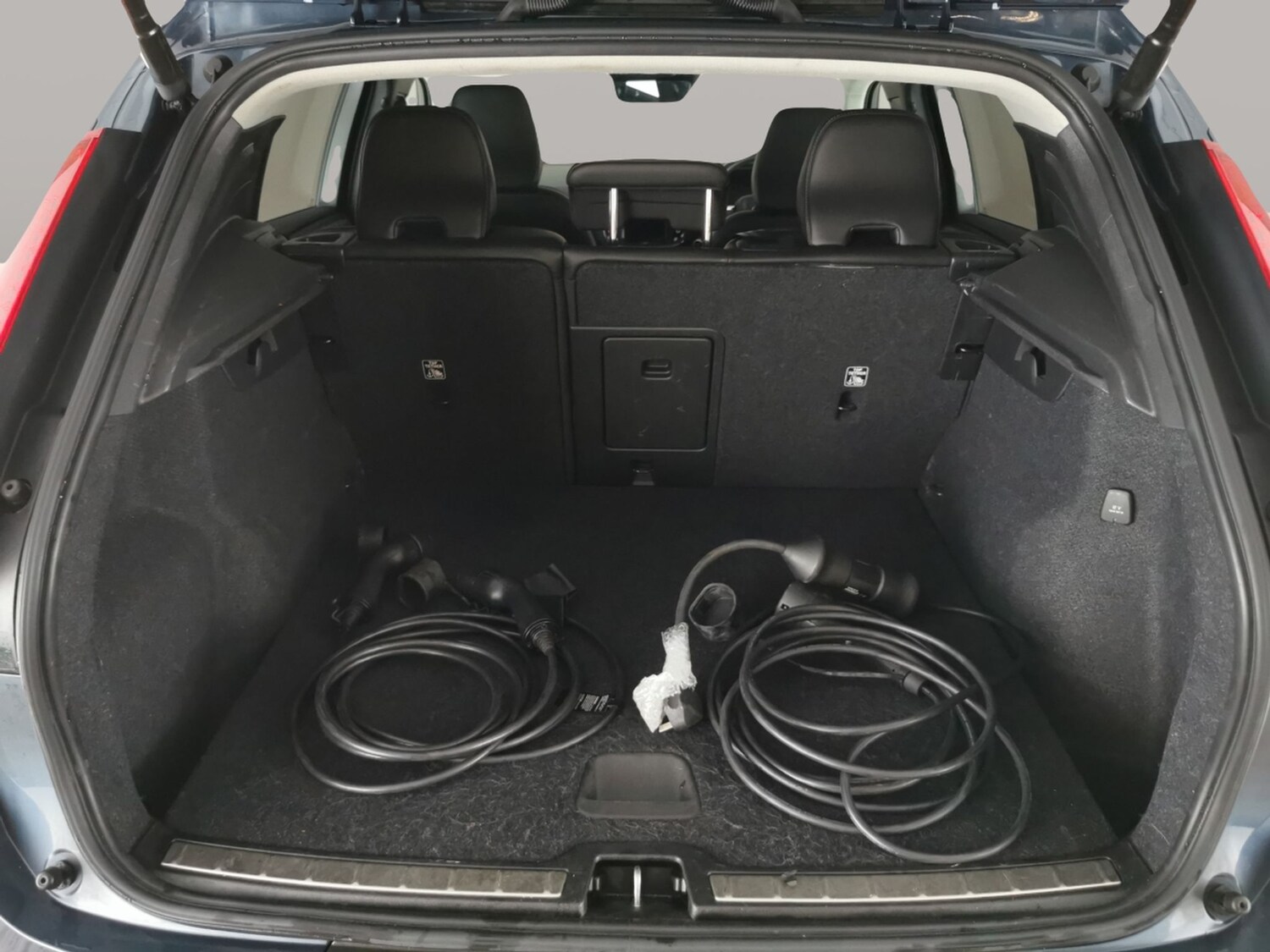 Used Volvo XC40 2021 for sale - 77591128: Photo 33