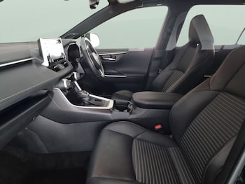 Used Toyota RAV4 2021 for sale - 76382945: Photo