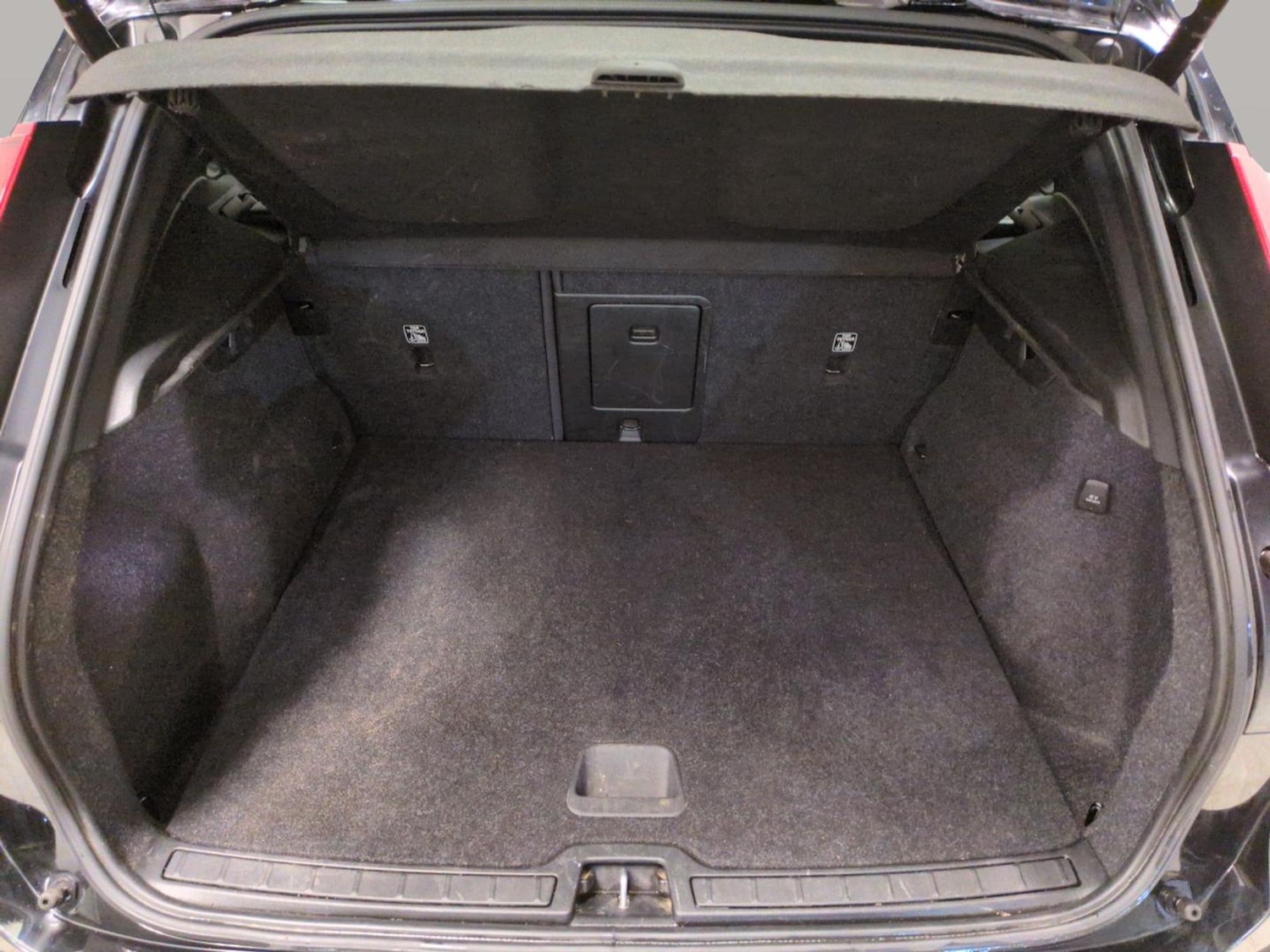 Used Volvo XC40 2022 for sale - 78028331: Photo 33