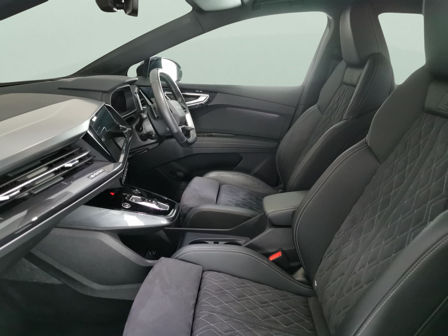 Used Audi Q4 e-tron 2022 for sale - 76725378: Photo 4