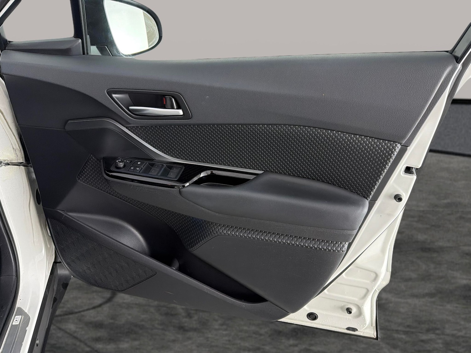 Used Toyota C-HR 2021 for sale - 77106321: Photo 29