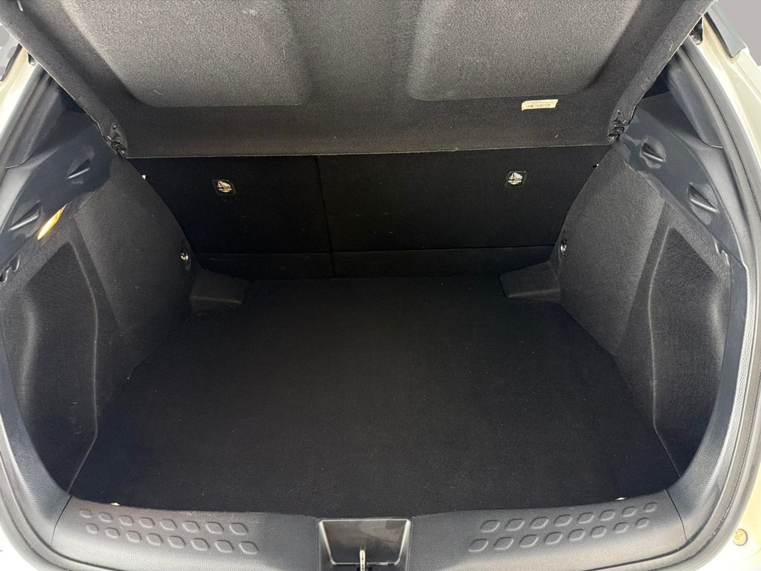 Used Toyota C-HR 2021 for sale - 77106321: Photo 32