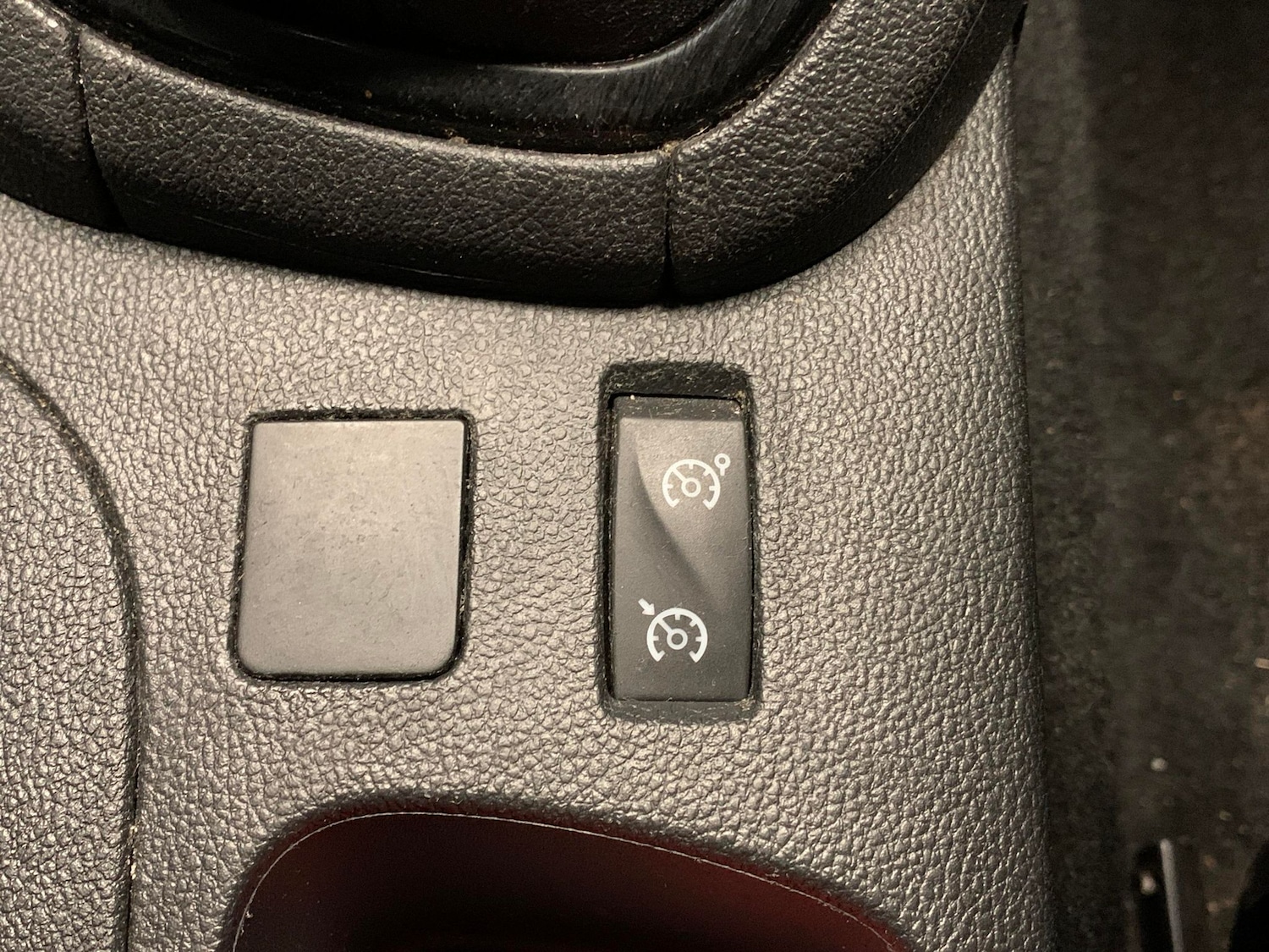 Used Renault Clio 2019 for sale - 76595382: Photo 15