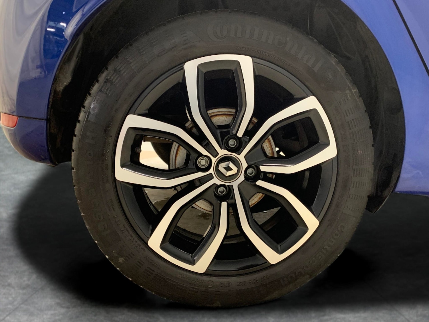 Used Renault Clio 2019 for sale - 76595382: Photo 18