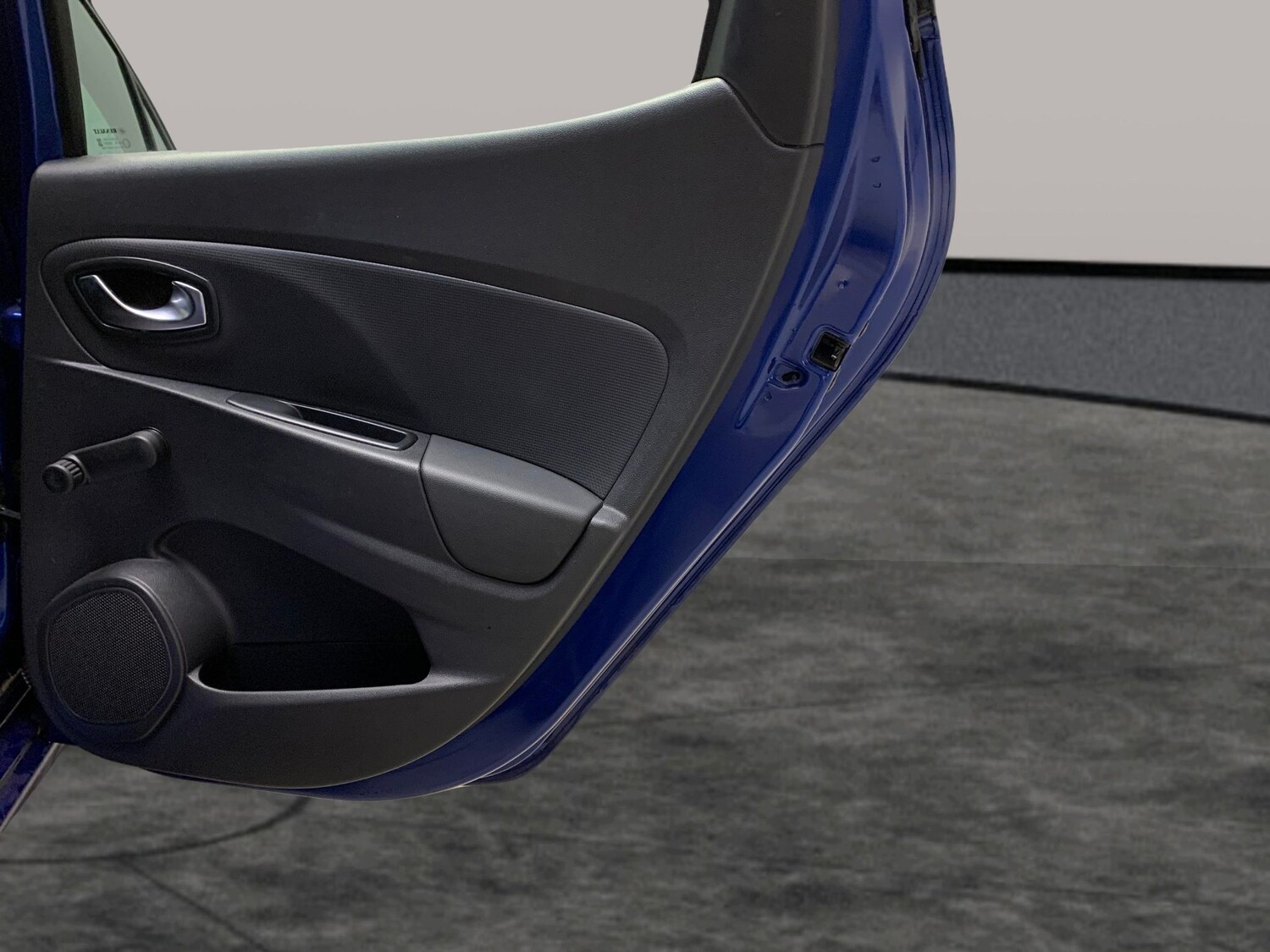 Used Renault Clio 2019 for sale - 76595382: Photo 22