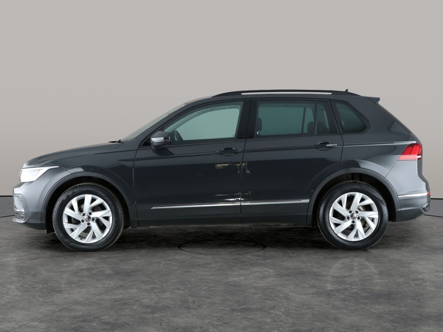 Used Volkswagen Tiguan 2021 for sale - 76162481: Photo 15
