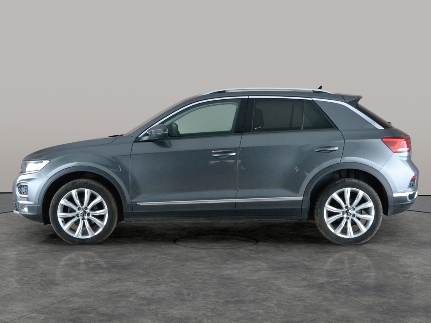 Used Volkswagen T-Roc for sale - 78224523: Photo 12