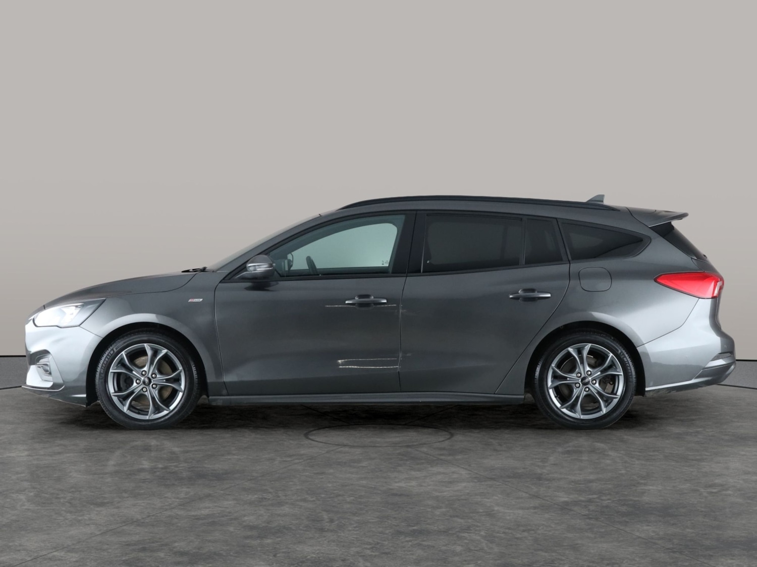 Used Ford Focus 2020 for sale - 76895055: Photo 12
