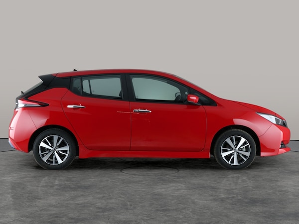 Used Nissan Leaf 2021 for sale - 76318388: Photo 12