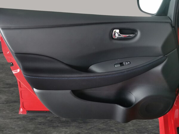 Used Nissan Leaf 2021 for sale - 76318388: Photo 34