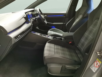 Used Volkswagen Golf 2021 for sale - 76847567: Photo