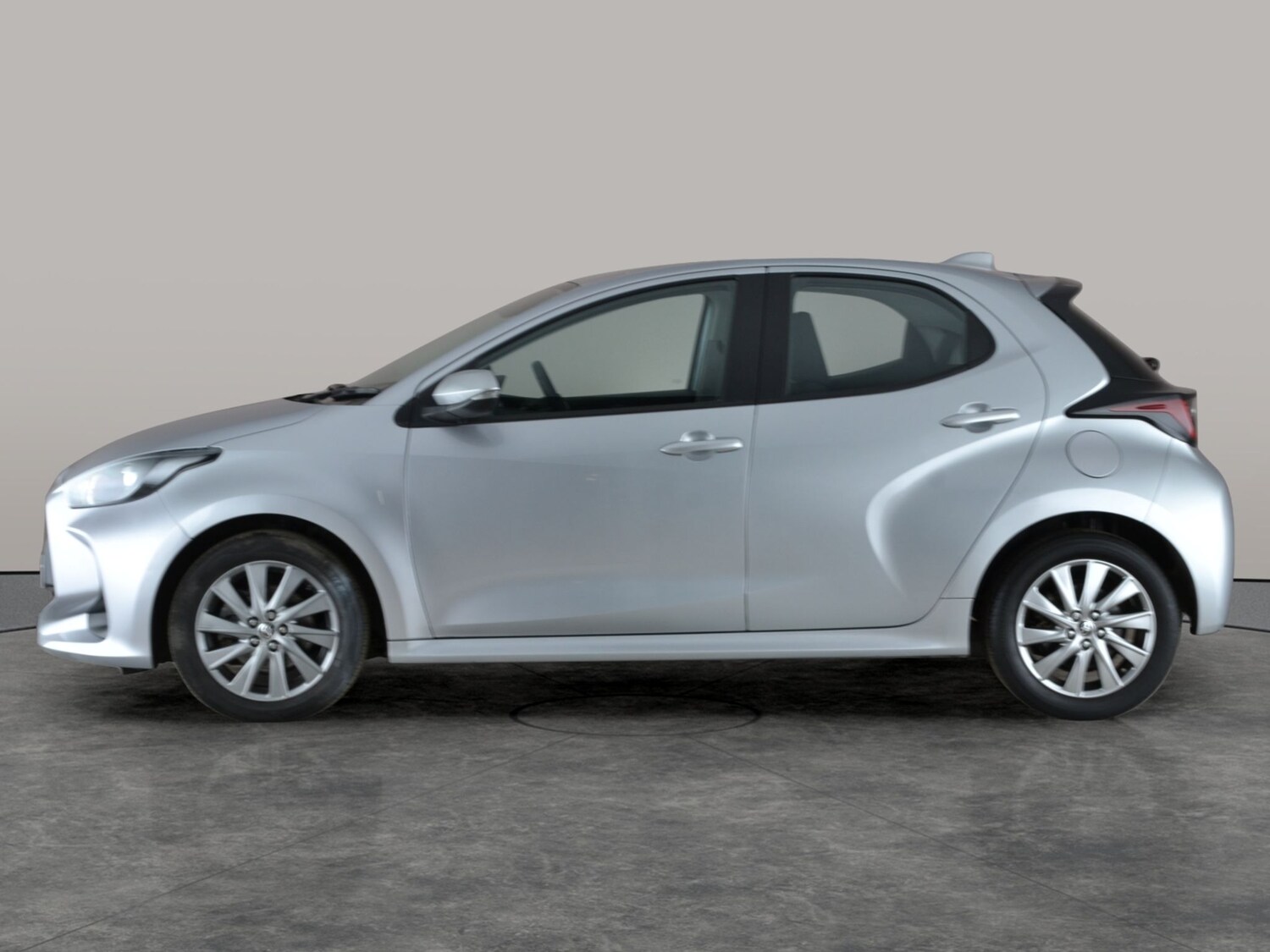 Used Toyota Yaris for sale - 77245919: Photo 13