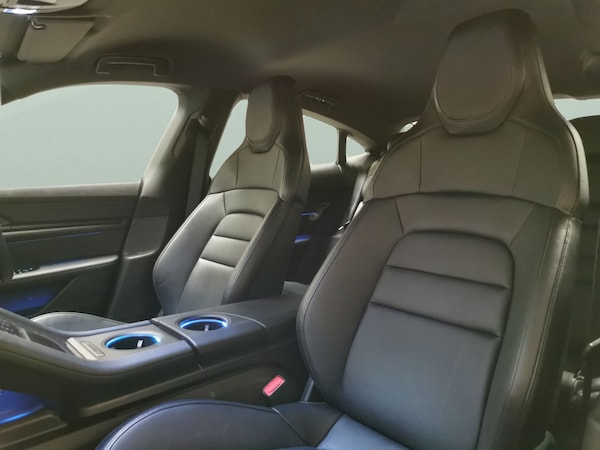 Used Porsche Taycan 2022 for sale - 76222261: Photo 8