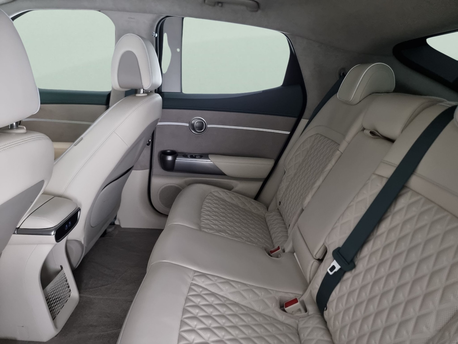 Used Genesis GV60 2023 for sale - 77398798: Photo 29