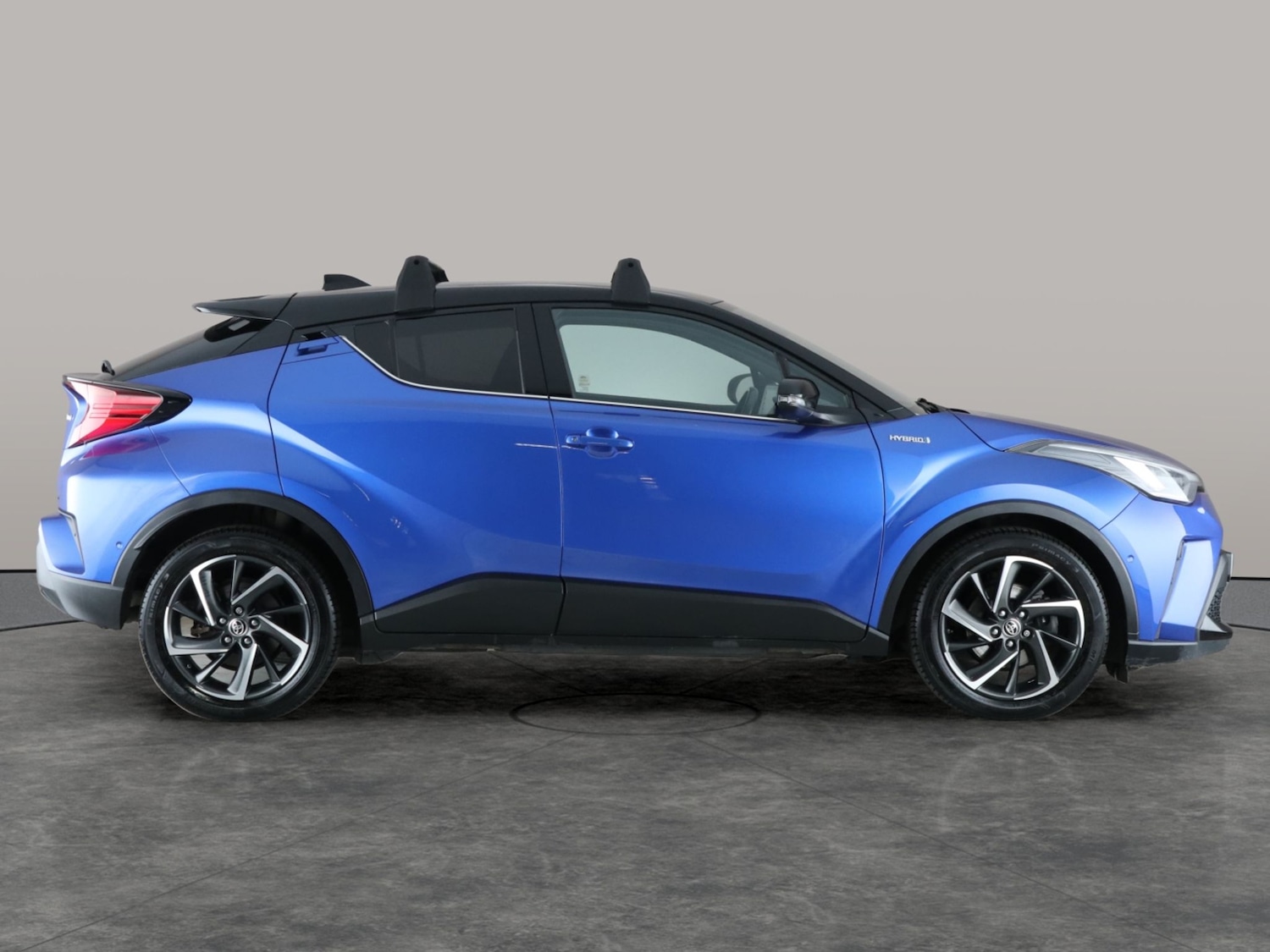 Used Toyota C-HR 2020 for sale - 76931883: Photo 8