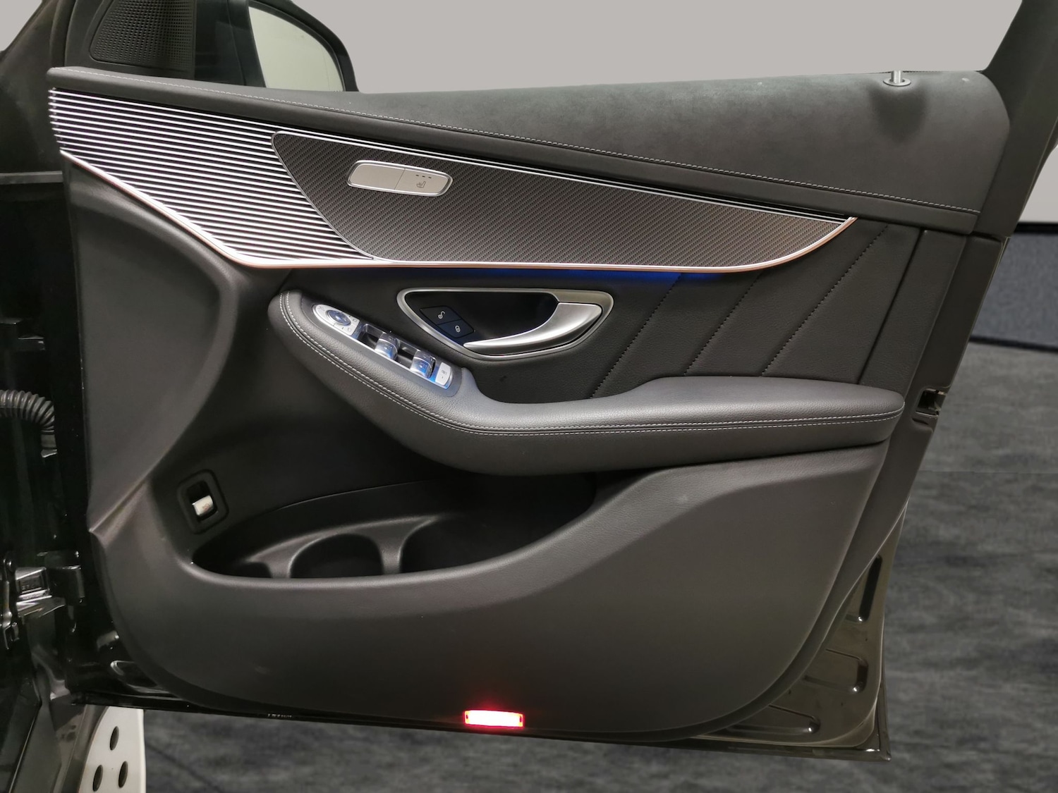 Used Mercedes-Benz EQC 2023 for sale - 78144309: Photo 30