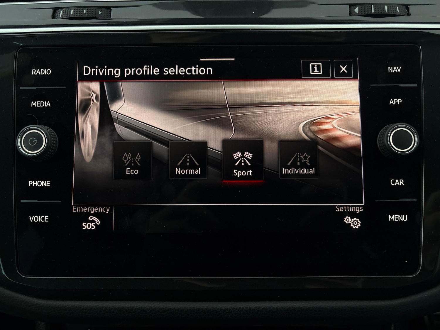 Used Volkswagen Tiguan 2021 for sale - 76342440: Photo 22