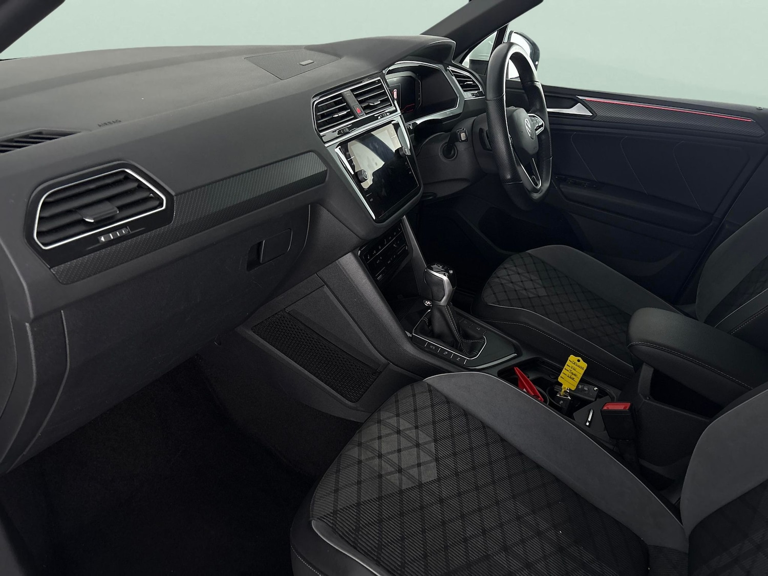 Used Volkswagen Tiguan 2021 for sale - 76342440: Photo 4