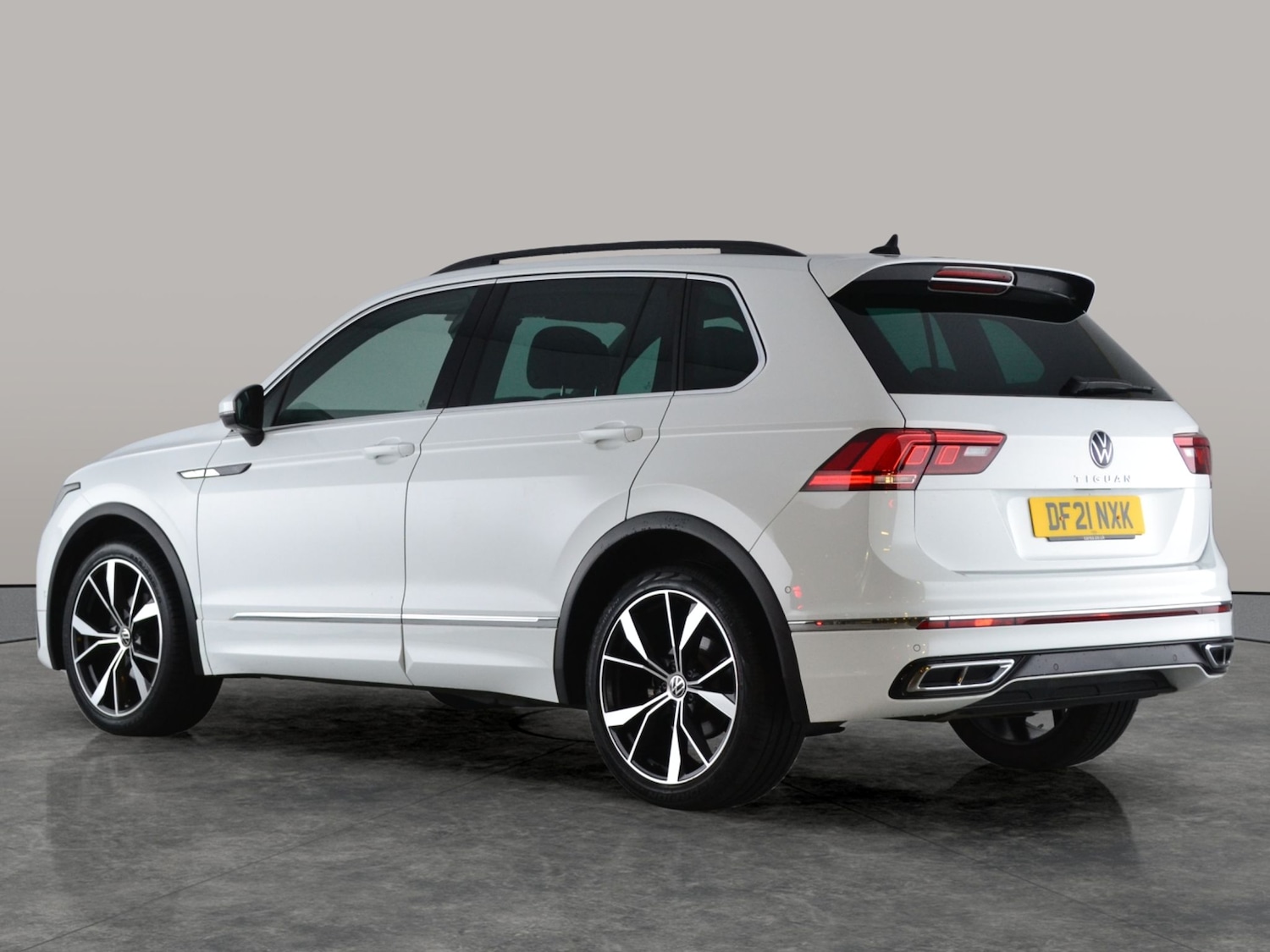 Used Volkswagen Tiguan 2021 for sale - 76342440: Photo 9