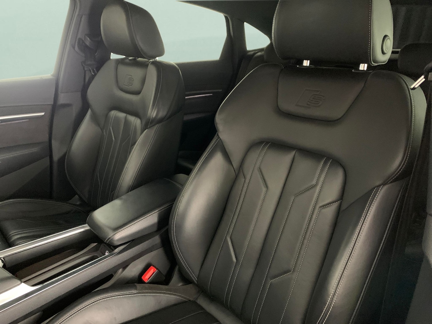 Used Audi e-tron 2021 for sale - 76542600: Photo 6