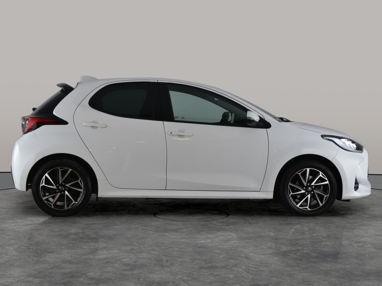 Used Toyota Yaris 2021 for sale - 76594834: Photo 10
