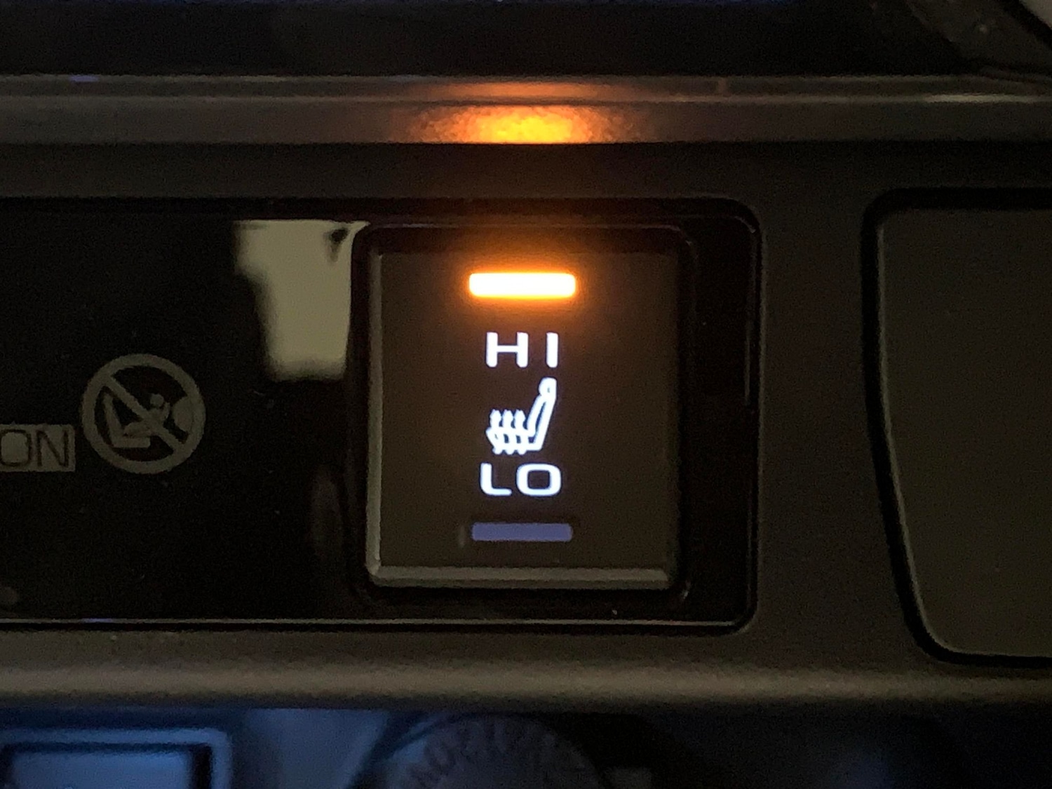 Used Toyota RAV4 2019 for sale - 76464212: Photo 24