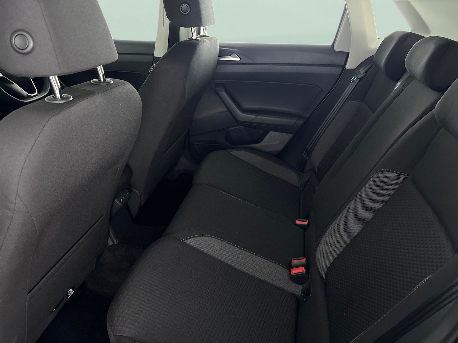 Used Volkswagen Polo 2024 for sale - 77916995: Photo 24