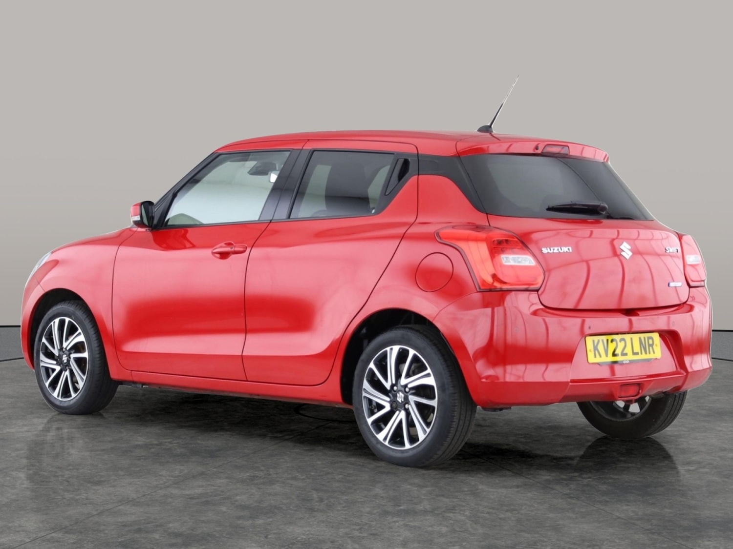 Used Suzuki Swift 2022 for sale - 76738453: Photo 8