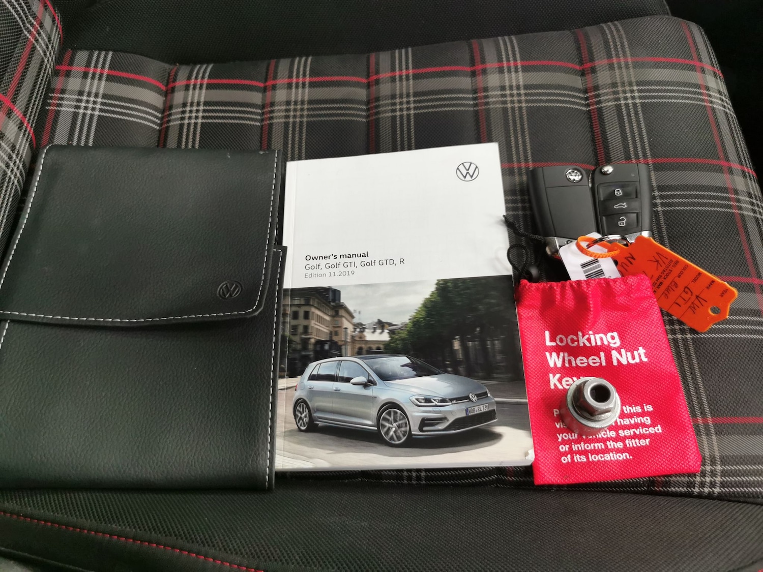 Used Volkswagen Golf 2020 for sale - 76684705: Photo 33