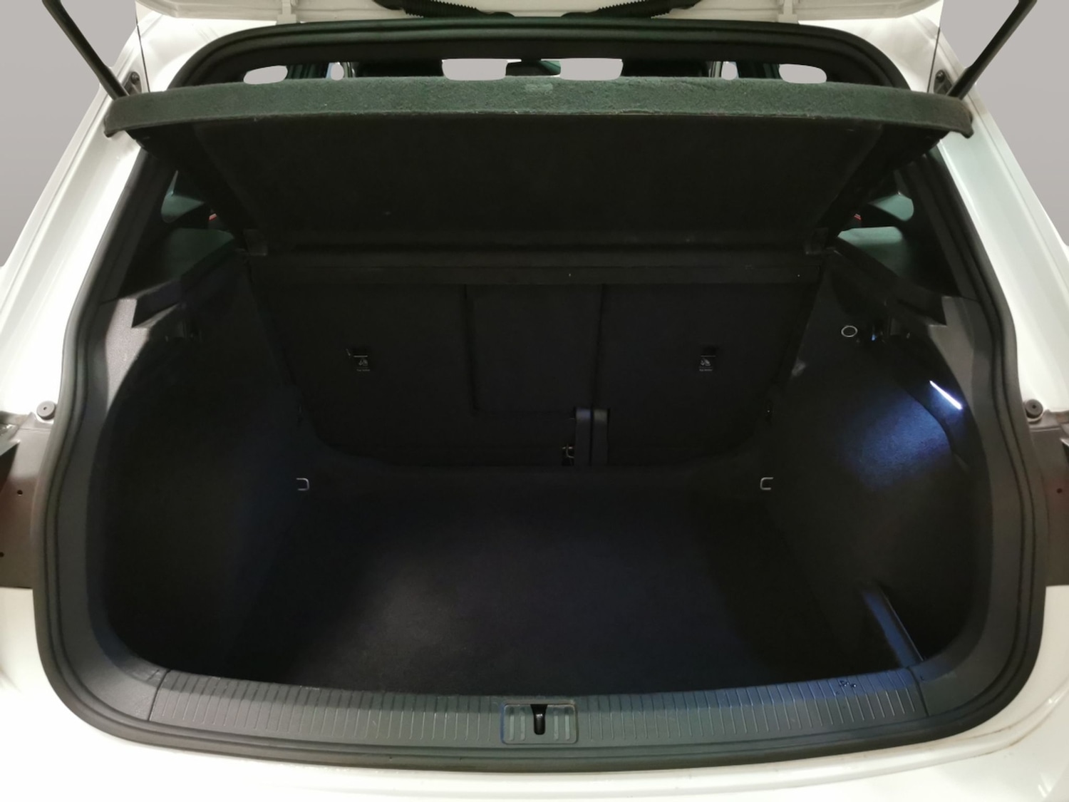 Used Volkswagen Tiguan 2023 for sale - 77047964: Photo 32