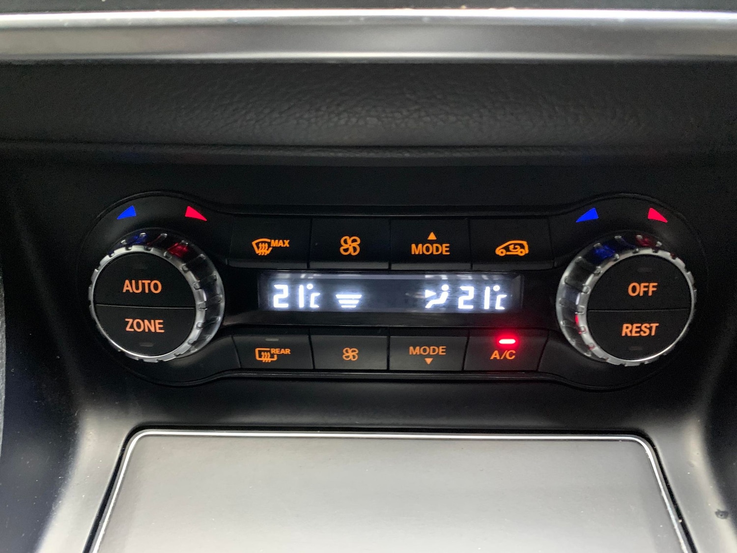 Used Mercedes-Benz CLA 2016 for sale - 76796911: Photo 22