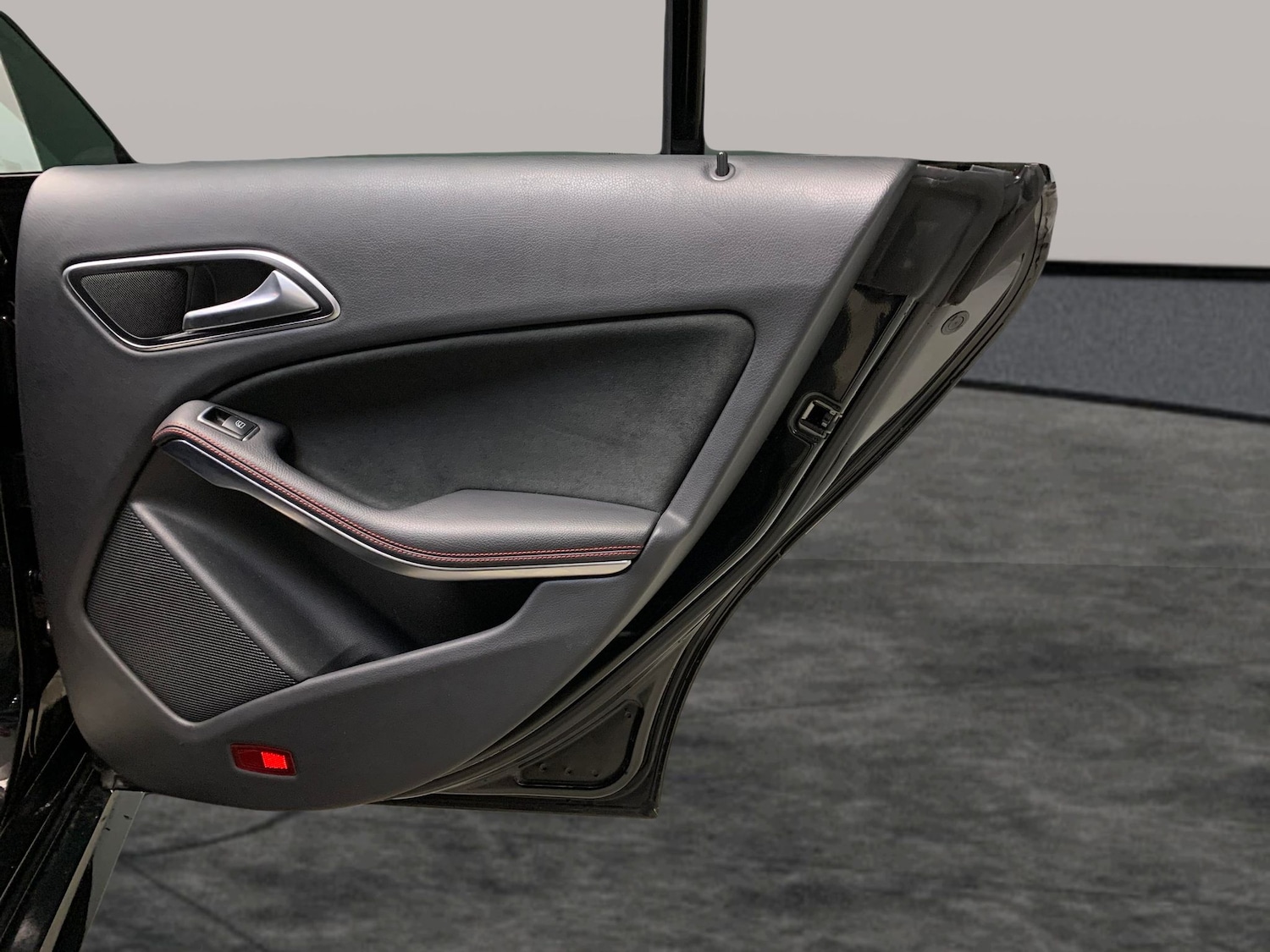 Used Mercedes-Benz CLA 2016 for sale - 76796911: Photo 29