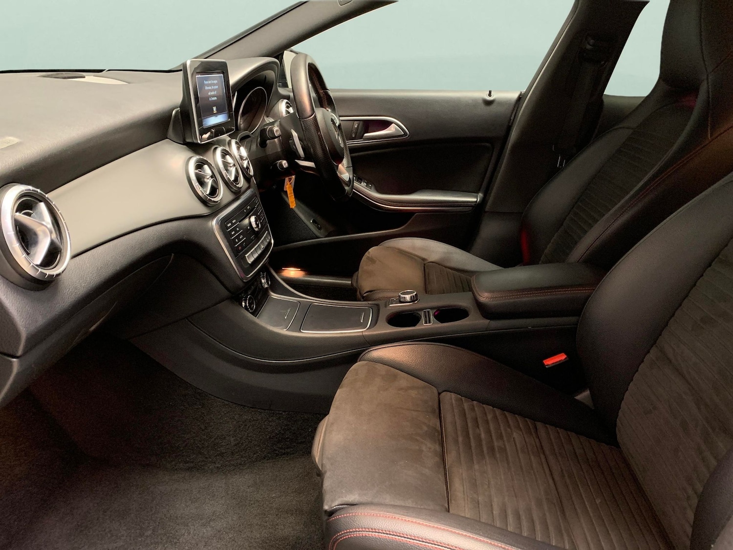 Used Mercedes-Benz CLA 2016 for sale - 76796911: Photo 4