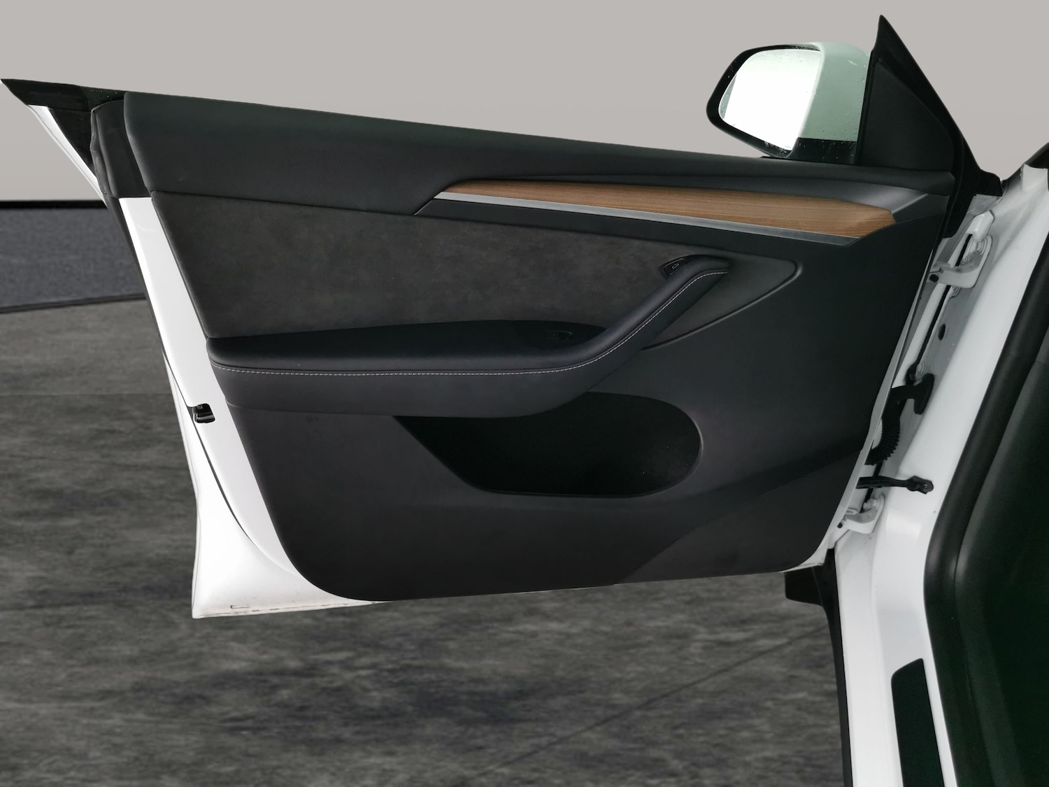 Used Tesla Model Y 2024 for sale - 77392376: Photo 31