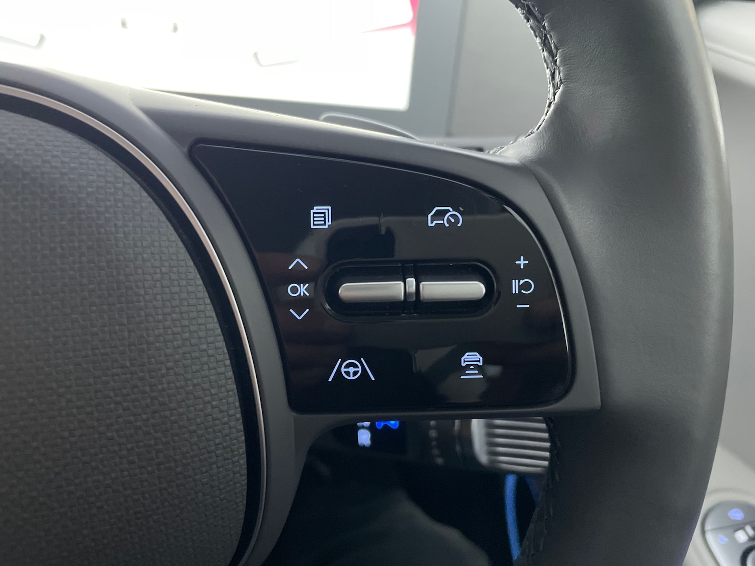 Used Hyundai IONIQ 5 2022 for sale - 76946597: Photo 32