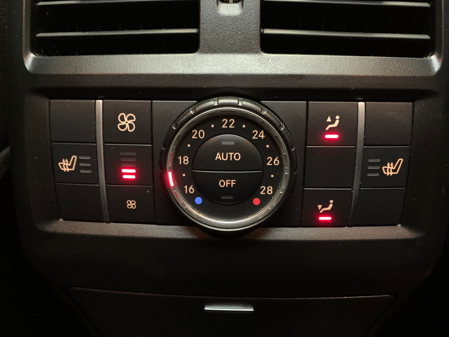 Used Mercedes-Benz GLS 2019 for sale - 76941154: Photo 17