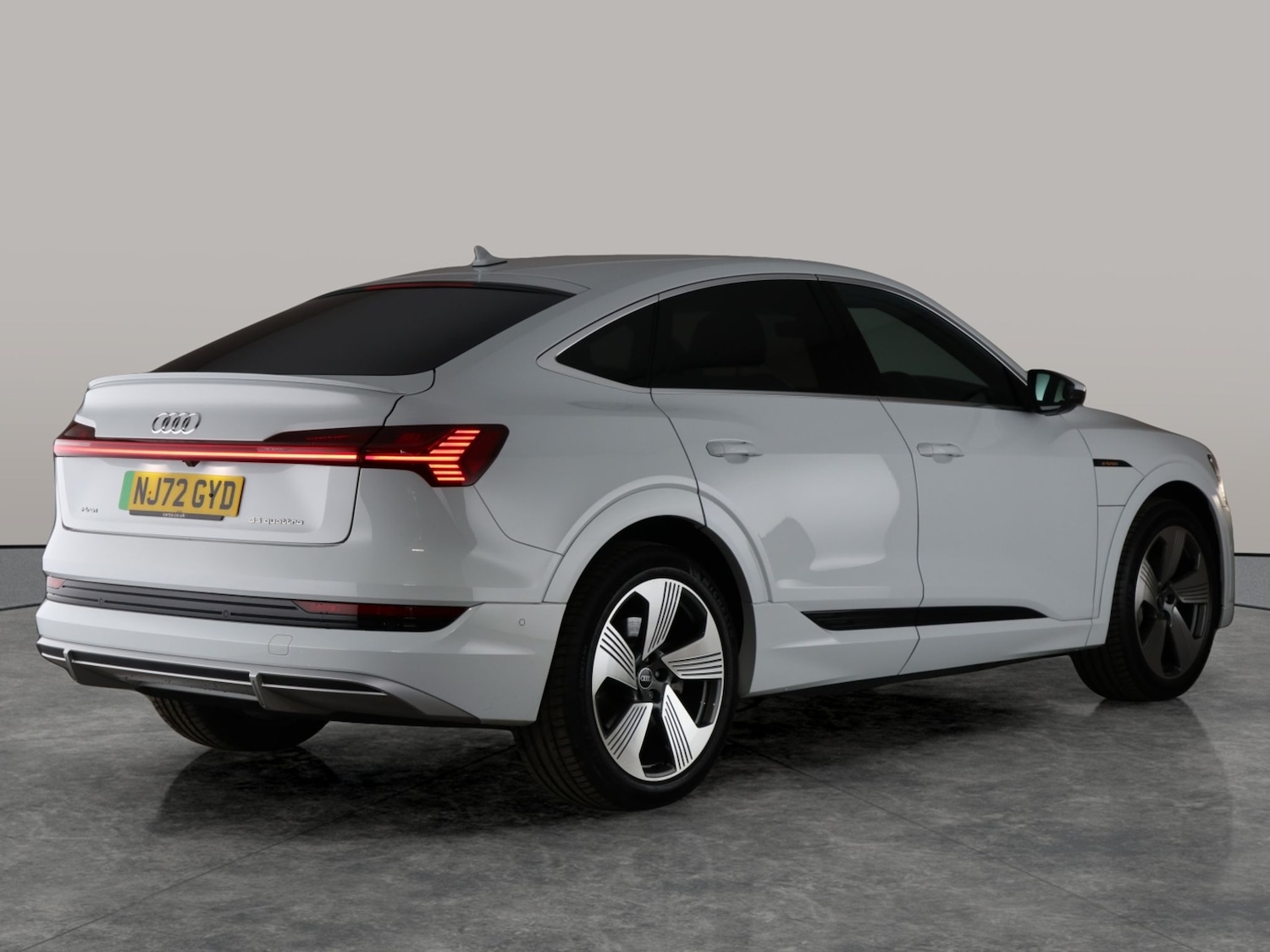 Used Audi e-tron 2022 for sale - 76194305: Photo 13