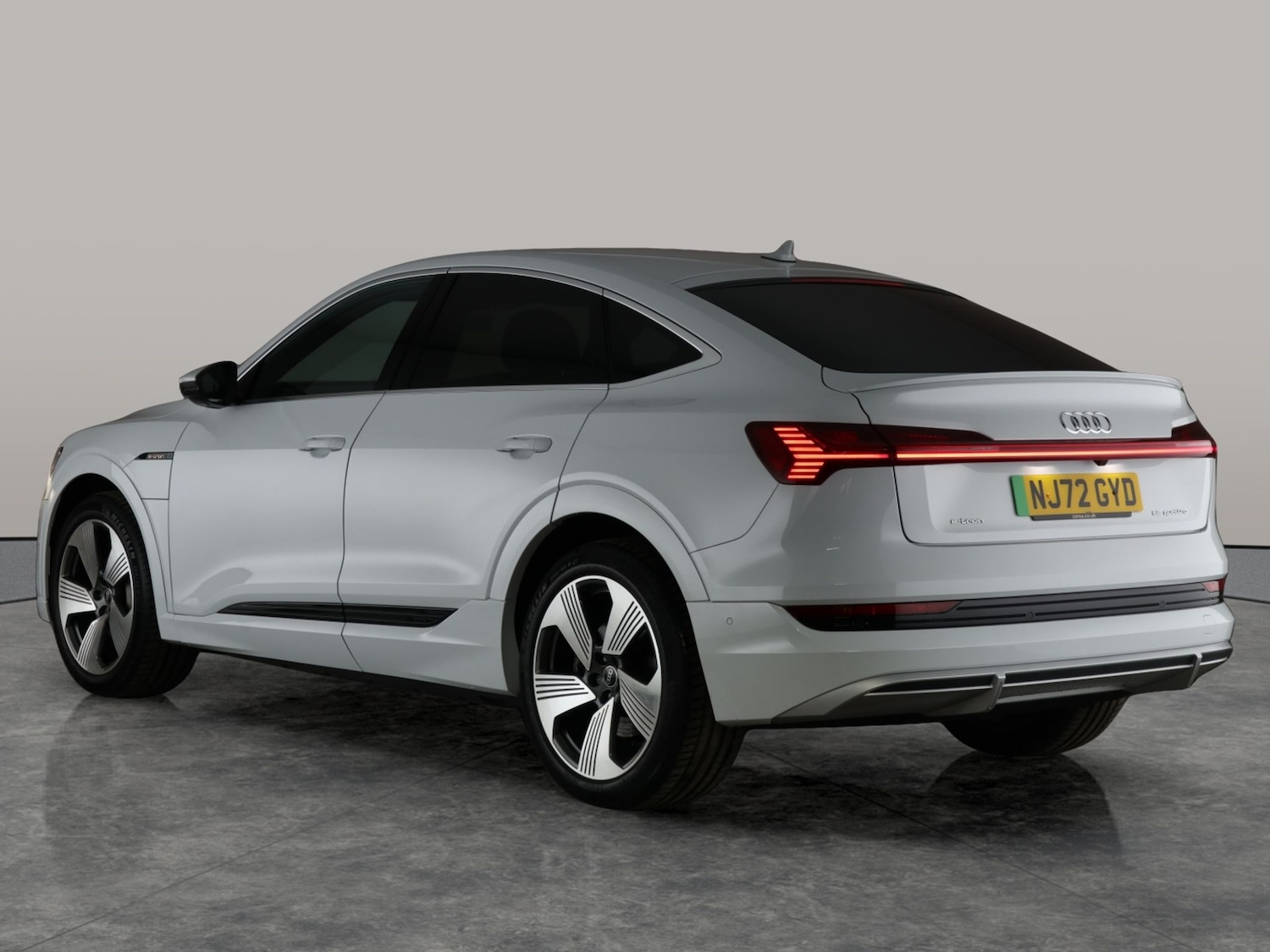 Used Audi e-tron 2022 for sale - 76194305: Photo 16