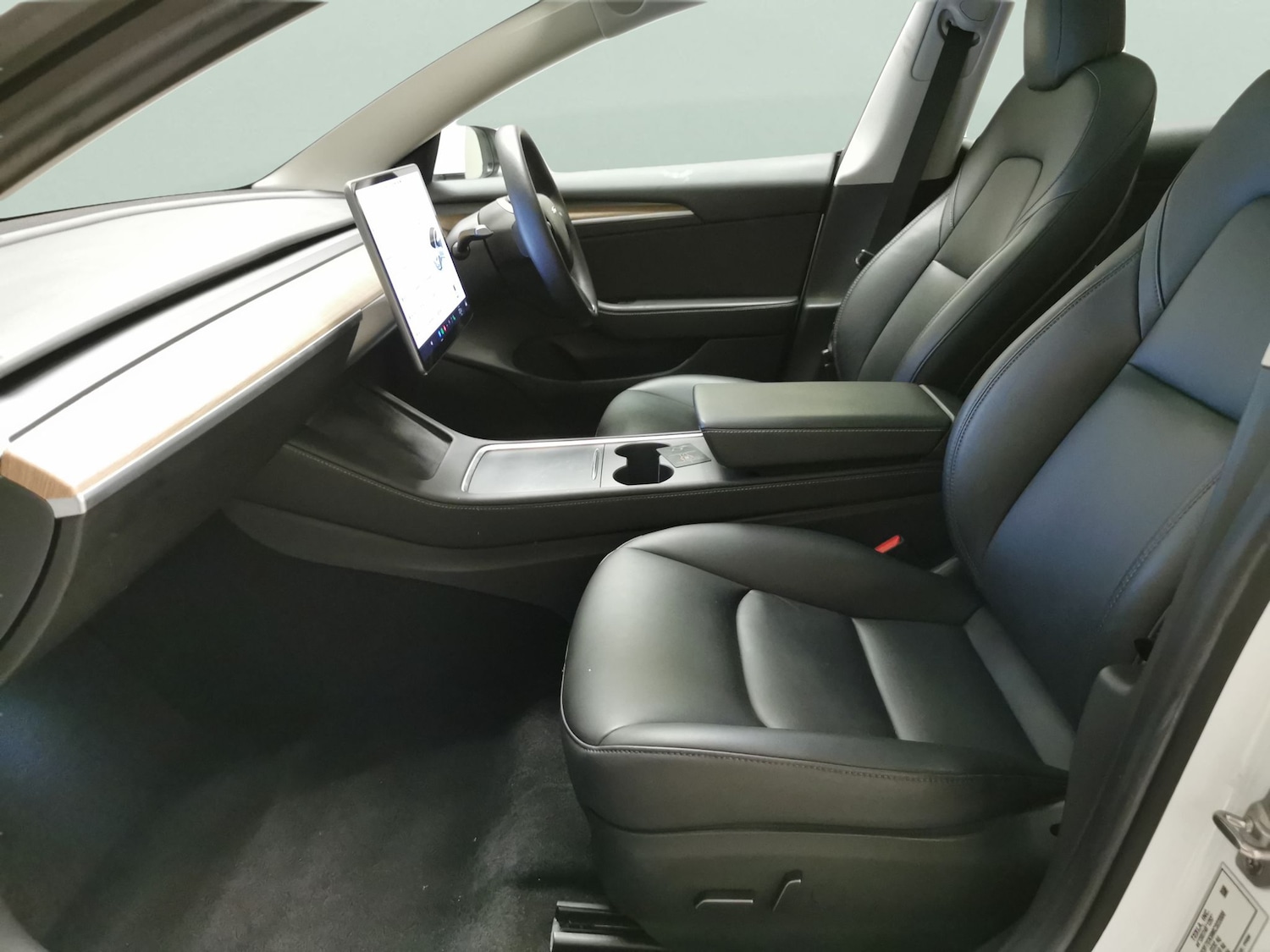 Used Tesla Model 3 2021 for sale - 76971718: Photo 4